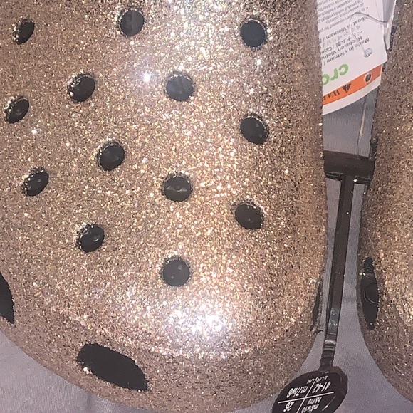 GOLD GLITTER CROCS SIZE 10 - Picture 4 of 5